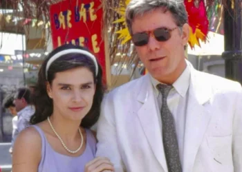 Lídia Brondi (Leonora) e Reginaldo Faria (Ascânio) em Tieta (Foto: Divulgação/TV Globo)