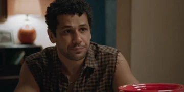 Chico (Amaury Lorenzo) em Volta por Cima (Foto: Reprodução/TV Globo)