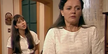 Aída (Bete Mendes) e Letícia (Renata Castro Barbosa) em Tieta (Foto: Reprodução/TV Globo)