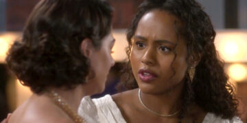 Clarice e Beatriz em Garota do Momento. (Foto: reprodução/Globo)