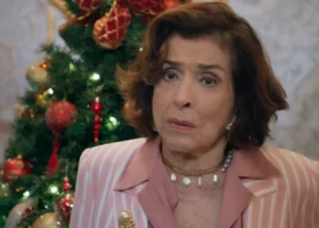 Betty Faria como Belisa em Volta por Cima (Foto: Reprodução/TV Globo)