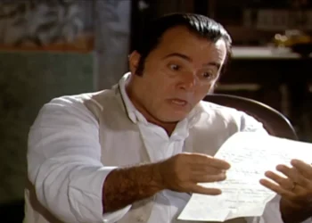 Boanerges percebe que as cartas enviadas para Belinha foram escritas por duas pessoas diferentes e se revolta ao descobrir que Neco é um dos envolvidos