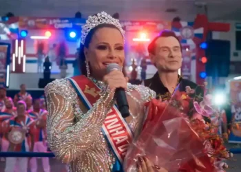 Rosana é apresentada como rainha de bateria