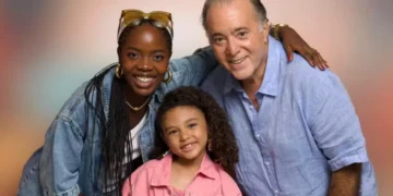 Clara Moneke (Leona), Elis Cabral (Sofia) e Tony Ramos (Abel), os protagonistas de Dona de Mim (Foto: Manoella Mello/TV Globo)