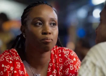 Dhu (Ivy Souza) em Mania de Você (Foto: Reprodução/TV Globo)