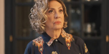 Berta em Mania de Você. (Foto: reprodução/Globo)