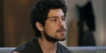 Tomás vai atrás de Bruna