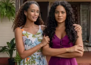 Taís Araújo (Raquel) e Bella Campos (Maria de Fátima) em Vale Tudo (Foto: Fábio Rocha/TV Globo)