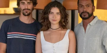 Cristiano (Bruno Montaleone), Michele (Alanis Guillen) e Daniel (Samuel de Assis)