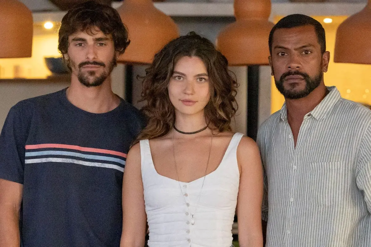 Cristiano (Bruno Montaleone), Michele (Alanis Guillen) e Daniel (Samuel de Assis)