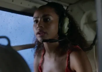 Viola (Gabz) teve desfecho trágico em fuga em Mania de Você (Foto: Reprodução/TV Globo)