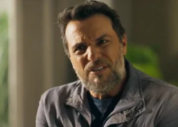 Molina (Rodrigo Lombardi) em Mania de Você (Foto: Reprodução/TV Globo)