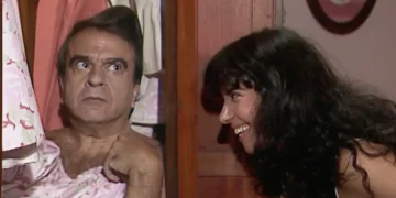 Tieta: Laura encontra Modesto escondido dentro do armário de Carol e fica pasma: “Senti até um cheirinho de coisa podre”