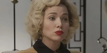 Zélia (Letícia Colin)