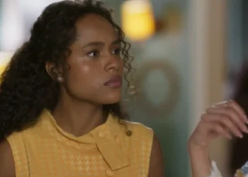 Beatriz (Duda Santos) em Garota do Momento (Foto: Reprodução/TV Globo)