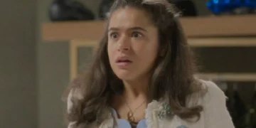 Bia (Maisa Silva) em Garota do Momento (Foto: Reprodução/TV Globo)