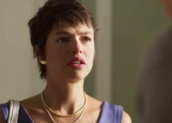 Luma (Agatha Moreira) em Mania de Você (Foto: Reprodução/TV Globo)