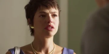 Luma (Agatha Moreira) em Mania de Você (Foto: Reprodução/TV Globo)