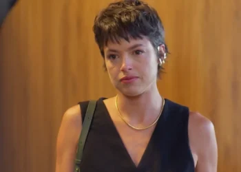 Luma (Agatha Moreira) em Mania de Você (Foto: Reprodução/TV Globo)