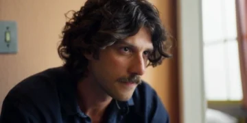 Mavi (Chay Suede) em Mania de Você (Foto: Reprodução/TV Globo)