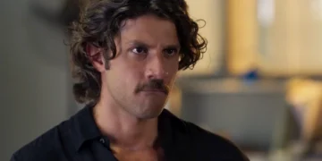 Mavi (Chay Suede) em Mania de Você (Foto: Reprodução/TV Globo)