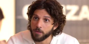 Mavi (Chay Suede)
