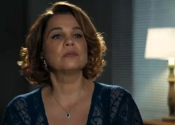 Violeta revela a verdade a Cacá
