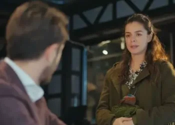 Emre e Ceyda se encontram pela primeira vez