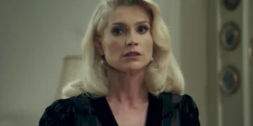 Sandra (Flávia Alessandra) em Eta Mundo Bom; vilã retorna em Eta Mundo Melhor (Foto: Reprodução/TV Globo)