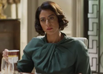 Clarice (Carol Castro) em Garota do Momento (Foto: Reprodução/TV Globo)