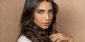 Rebeca (Rayssa Bratillieri)