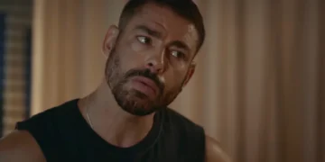 César (Cauã Reymond) em Vale Tudo (Foto: Reprodução/TV Globo)