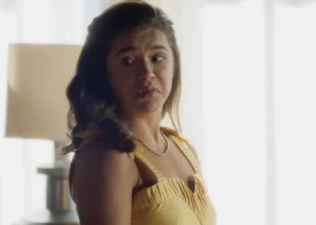 Bia (Maisa Silva) em Garota do Momento (Foto: Reprodução/TV Globo)