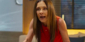 Mércia (Adriana Esteves) em Mania de Você (Foto: Reprodução/TV Globo)