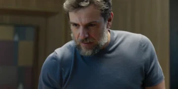 Molina (Rodrigo Lombardi) em Mania de Você (Foto: Reprodução/TV Globo)