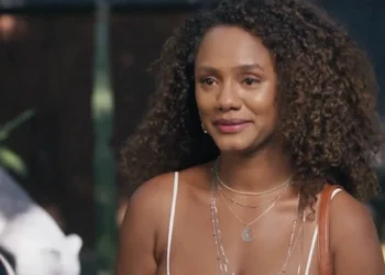 Madalena (Jéssica Ellen) em cena de Volta por Cima (Foto: Reprodução/TV Globo)