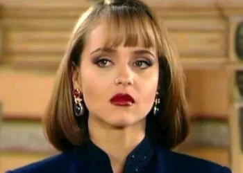Gabriela Spanic (Paulina/Paola) em A Usurpadora (Foto: Reprodução)