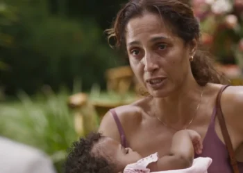 Ellen (Camila Pitanga) em Dona de Mim (Foto: Reprodução/TV Globo)