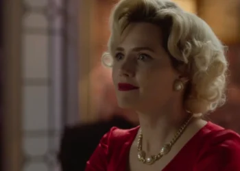 Zélia (Letícia Colin) em Garota do Momento (Foto: Reprodução/TV Globo)