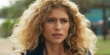 Roxelle (Isadora Cruz) assustada