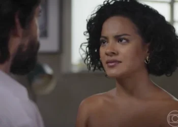 Bella Campos (Maria de Fátima) em cena de Vale Tudo (Foto: Reprodução/TV Globo)