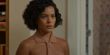 Maria de Fátima (Bella Campos) em Vale Tudo (Foto: Reprodução/TV Globo)