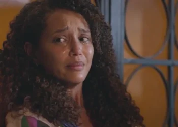 Raquel (Taís Araújo) em cena de Vale Tudo (Foto: Reprodução/TV Globo)