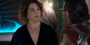 Violeta (Isabel Teixeira) e Osmar (Milhem Cortaz) em Volta por Cima (Foto: Reprodução/TV Globo)