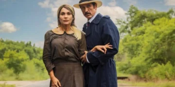 Sandra (Flávia Alessandra) e Ernesto (Eriberto Leão) em Eta Mundo Melhor (Foto: Fábio Rocha/TV Globo)