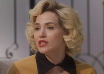 Zélia (Letícia Colin)