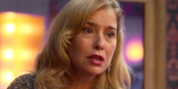 Lígia (Palomma Duarte) em Garota do Momento (Foto: Reprodução/TV Globo)