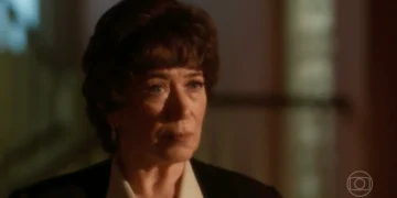 Maristela (Lilia Cabral) em Garota do Momento (Foto: Reprodução/TV Globo)