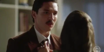 Ronaldo (João Vitor Silva) em Garota do Momento (Foto: Reprodução/TV Globo)