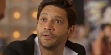 Vanderson (Armando Babaioff) em Dona de Mim (Foto: Reprodução/TV Globo)